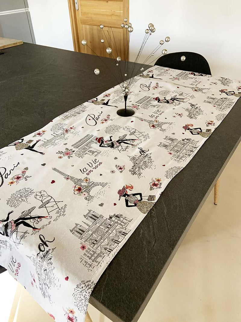 Chic Deco Table Runner