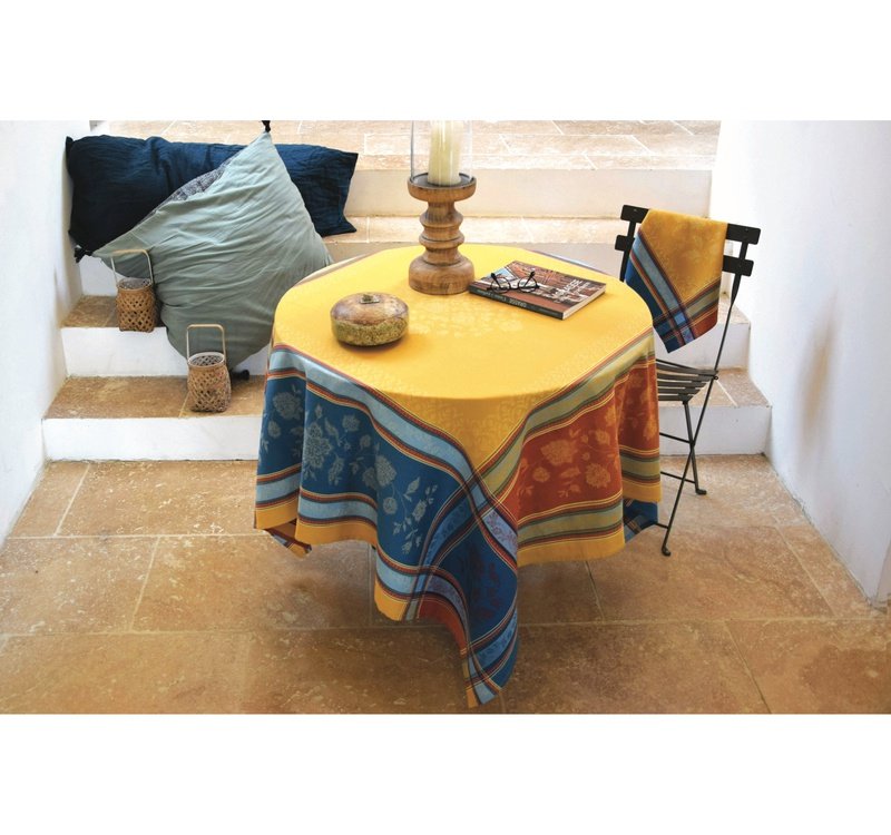 Ramatuelle Curry Teflon-Coated Jacquard Tablecloth