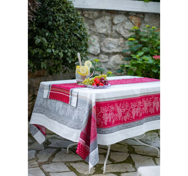 Coteau Airelle (red) Teflon-Coated Jacquard Tablecloth